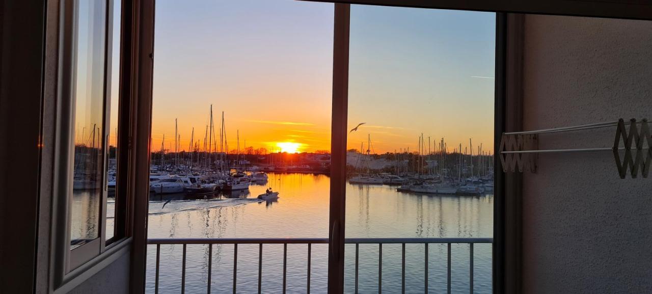 Appartement Vue Exceptionnelle Sur La Mer, Piscine, Parking Prive - Sur L'Ile Des Pecheurs Agde Dış mekan fotoğraf